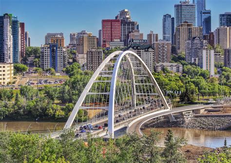 Edmonton, Alberta .